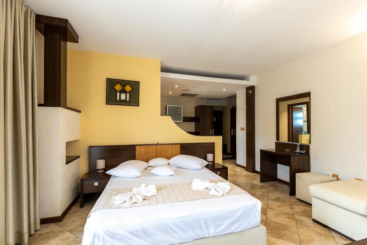 Hotel By Tony 4*